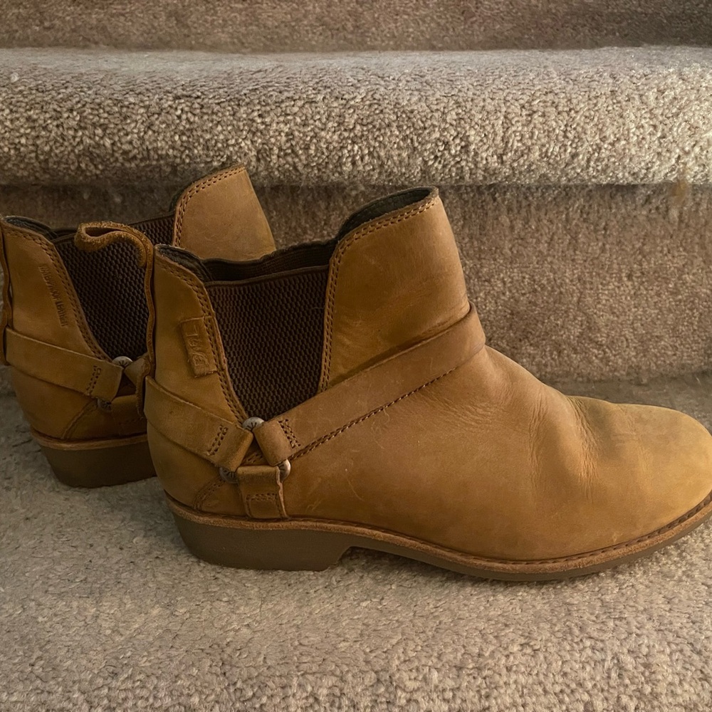 Teva Brown Leather Ankle Booties
